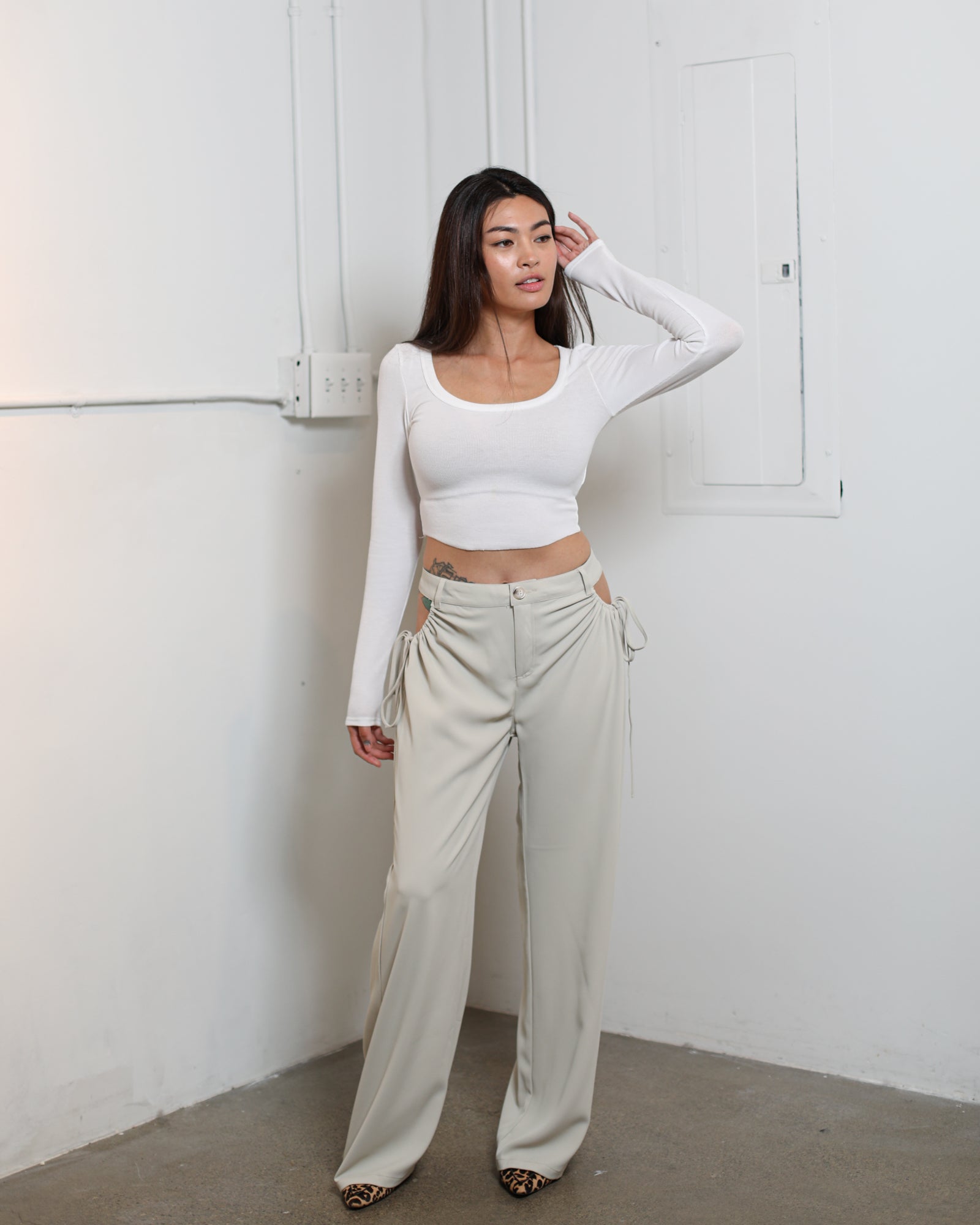 Cut out wide leg trousers